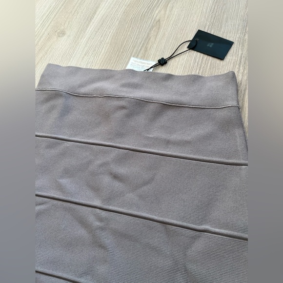 Brand New BCBG Bandage Skirt - Picture 2 of 3